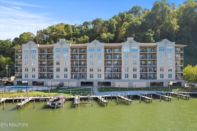 Lake Condo Sale Pending in Knoxville, Tennessee