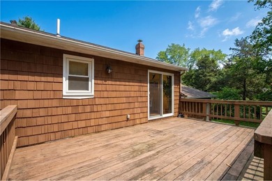 Welcome home! Delightful three bedroom, three bath home in super - photo 7