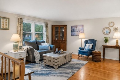 Welcome home! Delightful three bedroom, three bath home in super - photo 8