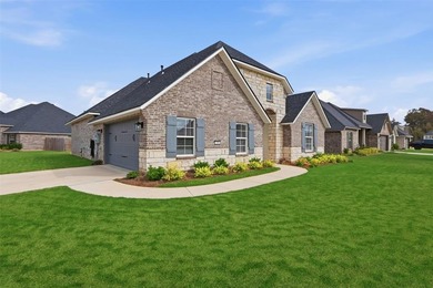 (private lake, pond, coastal) Home For Sale in Bossier City Louisiana