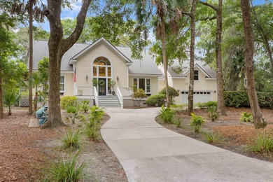 Perfectly positioned along the 15th fairway of the Crooked Oaks - photo 2