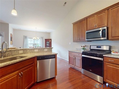 Hard to find Meredith floor plan! One-owner home! Clean! - photo 10