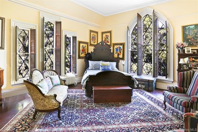 Gothic Revival Country House. Welcome to the Hurst-Pierrepont - photo 13