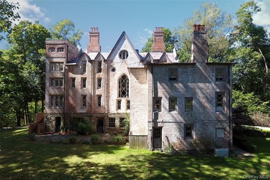 Gothic Revival Country House. Welcome to the Hurst-Pierrepont - photo 29
