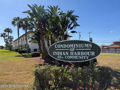 Well-maintained & thoughtfully updated, this spacious condo is - photo 31