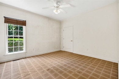 This beautifully designed traditional home offers 4 spacious - photo 34