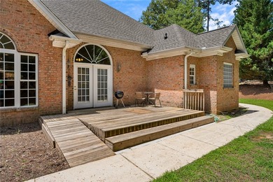 This beautifully designed traditional home offers 4 spacious - photo 42