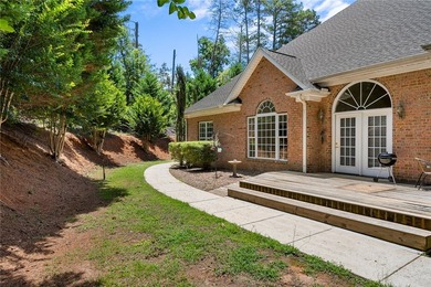 This beautifully designed traditional home offers 4 spacious - photo 43