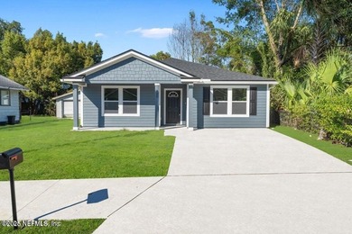St. Johns River Home Active Under Contract in Jacksonville Florida