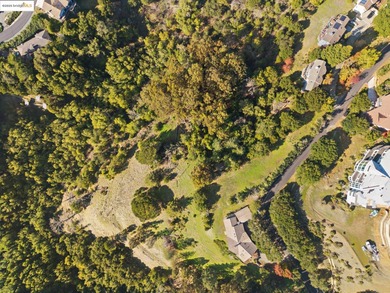 Rarely do you find a sun-drenched 4.7-acre lot with rolling - photo 1