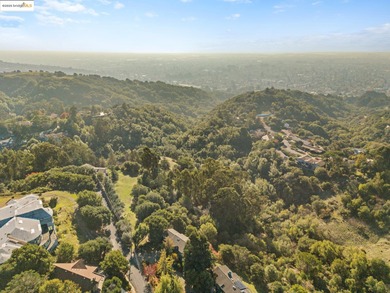 Rarely do you find a sun-drenched 4.7-acre lot with rolling - photo 6