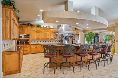 SPECTACULAR LUXURY ESTATE with 9,442 total livable SQFT and - photo 15