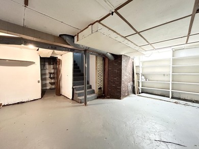 Welcome home to this spacious 5-bedroom, 2-bath property located - photo 43