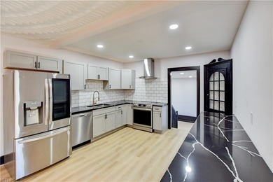 Elizabeth River Home For Sale in Norfolk Virginia