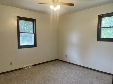Cute 1 story home with full finished basement. Twice the room as - photo 11
