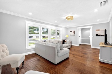 Impeccably Renovated Turn-Key Oasis with a Resort-Style - photo 11