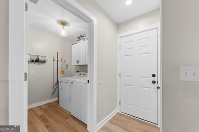 Welcome to Creekside at Sugarmill, where custom updates and - photo 14