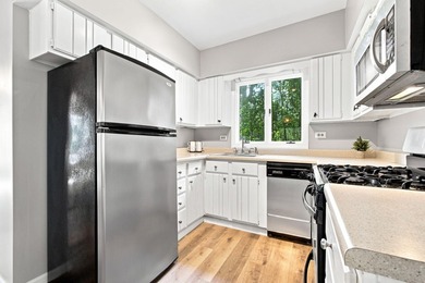 YOUR OWN LAKEFRONT SANCTUARY! Offering a much sought after - photo 15
