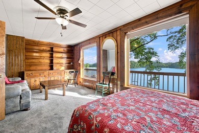 YOUR OWN LAKEFRONT SANCTUARY! Offering a much sought after - photo 18