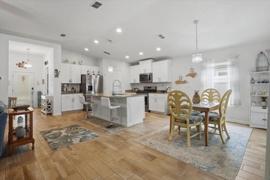 Welcome to easy living in the highly desirable 55+ gated - photo 2