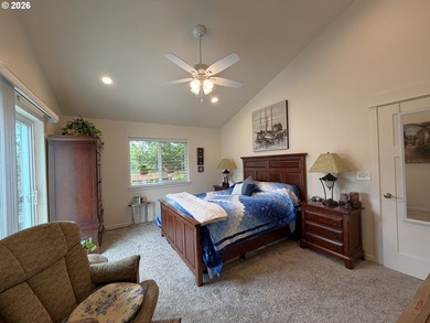 Built in 2018, this beautifully maintained custom home offers 1 - photo 23