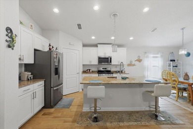 Welcome to easy living in the highly desirable 55+ gated - photo 5