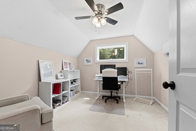 Welcome to Creekside at Sugarmill, where custom updates and - photo 26