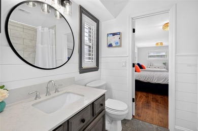 Impeccably Renovated Turn-Key Oasis with a Resort-Style - photo 32