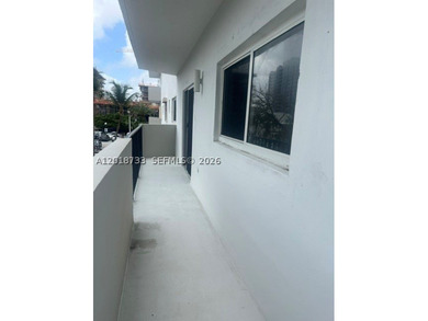Great location, Miami Beach, waking distance to the beach - photo 3