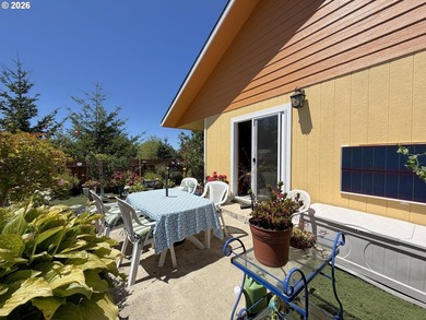 Built in 2018, this beautifully maintained custom home offers 1 - photo 39