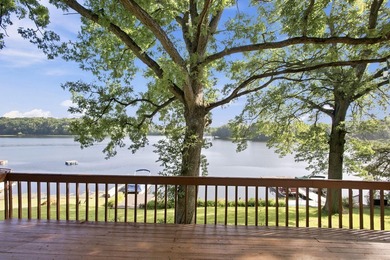 YOUR OWN LAKEFRONT SANCTUARY! Offering a much sought after - photo 46