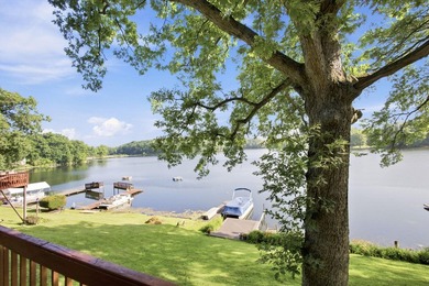 YOUR OWN LAKEFRONT SANCTUARY! Offering a much sought after - photo 47