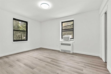 North Flushing - Fully Renovated 1-Bedroom Co-op; Move right - photo 8