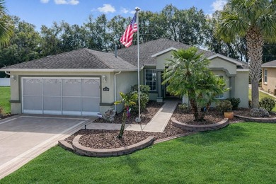 Beautifully maintained and truly move-in ready, this spacious - photo 4