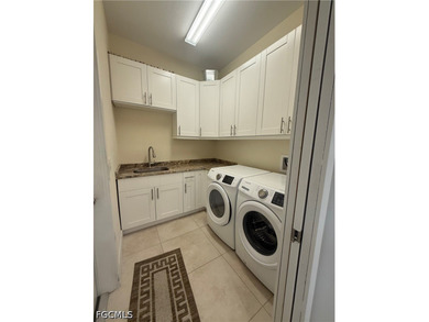 Step into a beautifully designed 3-bedroom, 3-bath home that - photo 8