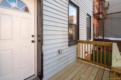 Turnkey, four-story two-family townhouse with cellar, offering - photo 19