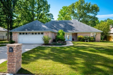 Lake Home For Sale in Maumelle, Arkansas