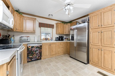 Under contract-accepting backup offers. Don't miss this - photo 8
