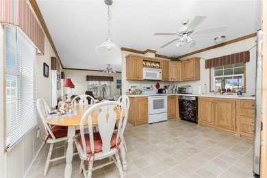 Under contract-accepting backup offers. Don't miss this - photo 9