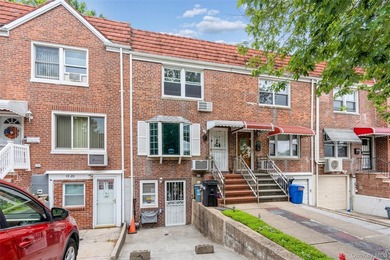 Exceptional investment or owner-occupant opportunity in the - photo 3