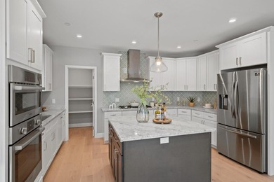 *6-year-new updated single-family home with foothill views - photo 12