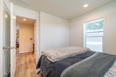 Discover your own coastal getaway in the heart of Lincoln City! - photo 23