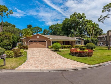 Welcome to this exceptional 4-bedroom, 4-bathroom pool home - photo 3