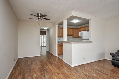 Enjoy comfortable, carefree living in this impeccably maintained - photo 9