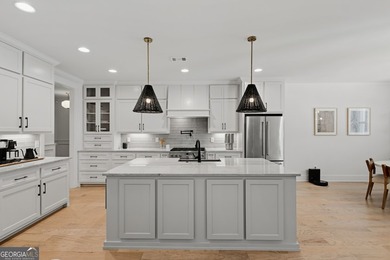 Welcome to an exceptional home in one of Newnan's most desirable - photo 30