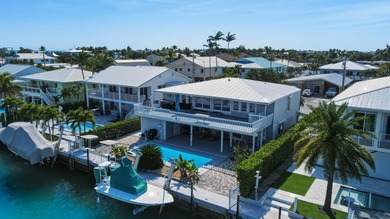 Spacious and sophisticated waterfront home situated on a wide - photo 2