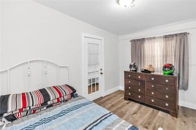 Beautifully updated home in the heart of Deltona! This move-in - photo 12