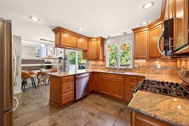 **BACK ON MARKET! Act fast before it's gone again! No delayed - photo 17