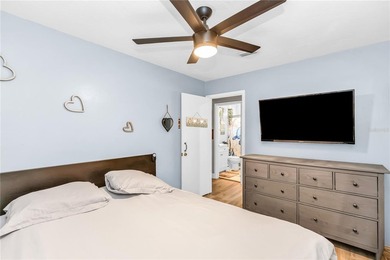 Beautifully updated home in the heart of Deltona! This move-in - photo 18