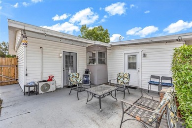 Beautifully updated home in the heart of Deltona! This move-in - photo 23